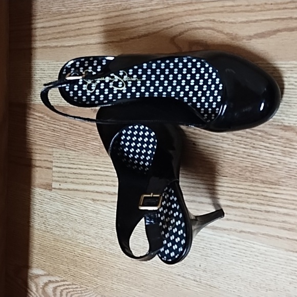 Jessica Simpson shoes size 9B - Picture 5 of 5